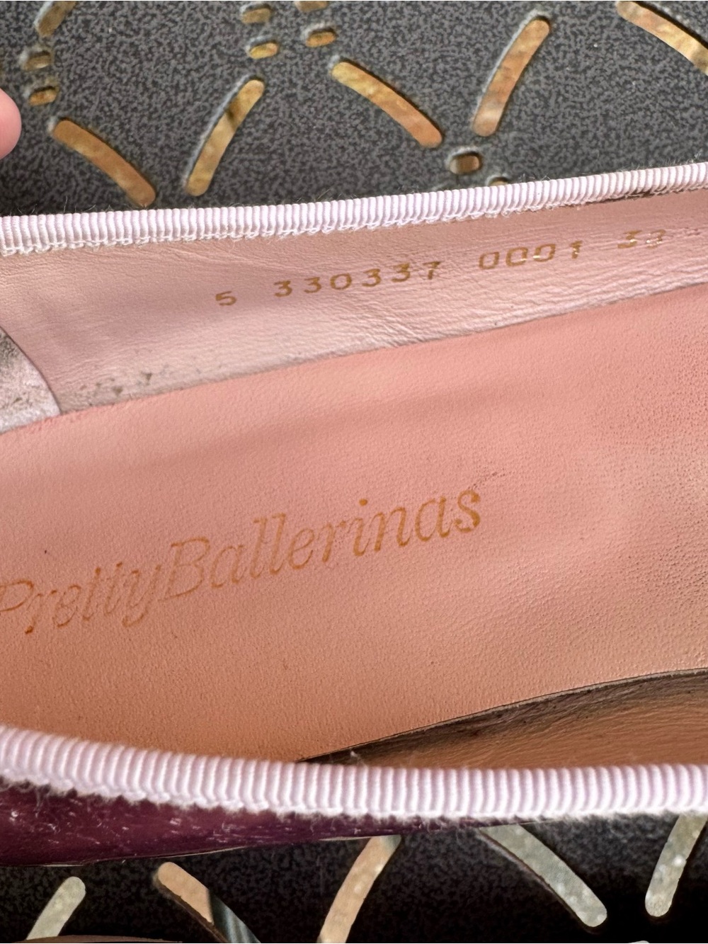Pretty Ballerinas Iridescent Lilac Ballet Flats with Rope Bow - Picture 4 of 10